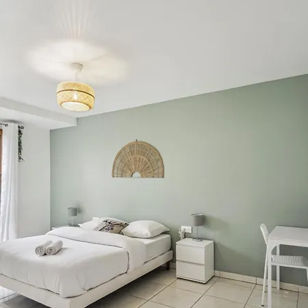 Apartment Chic Friendly And Spacious House *
