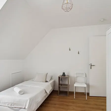 Chic Friendly And Spacious House Apartment Meaux