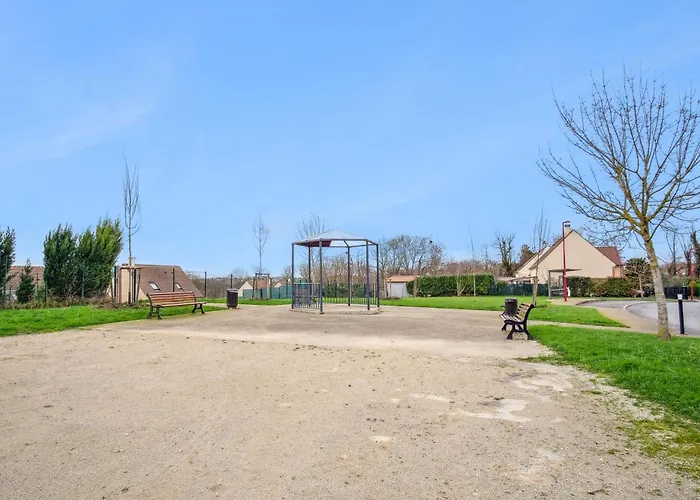 Chic Friendly And Spacious House Meaux